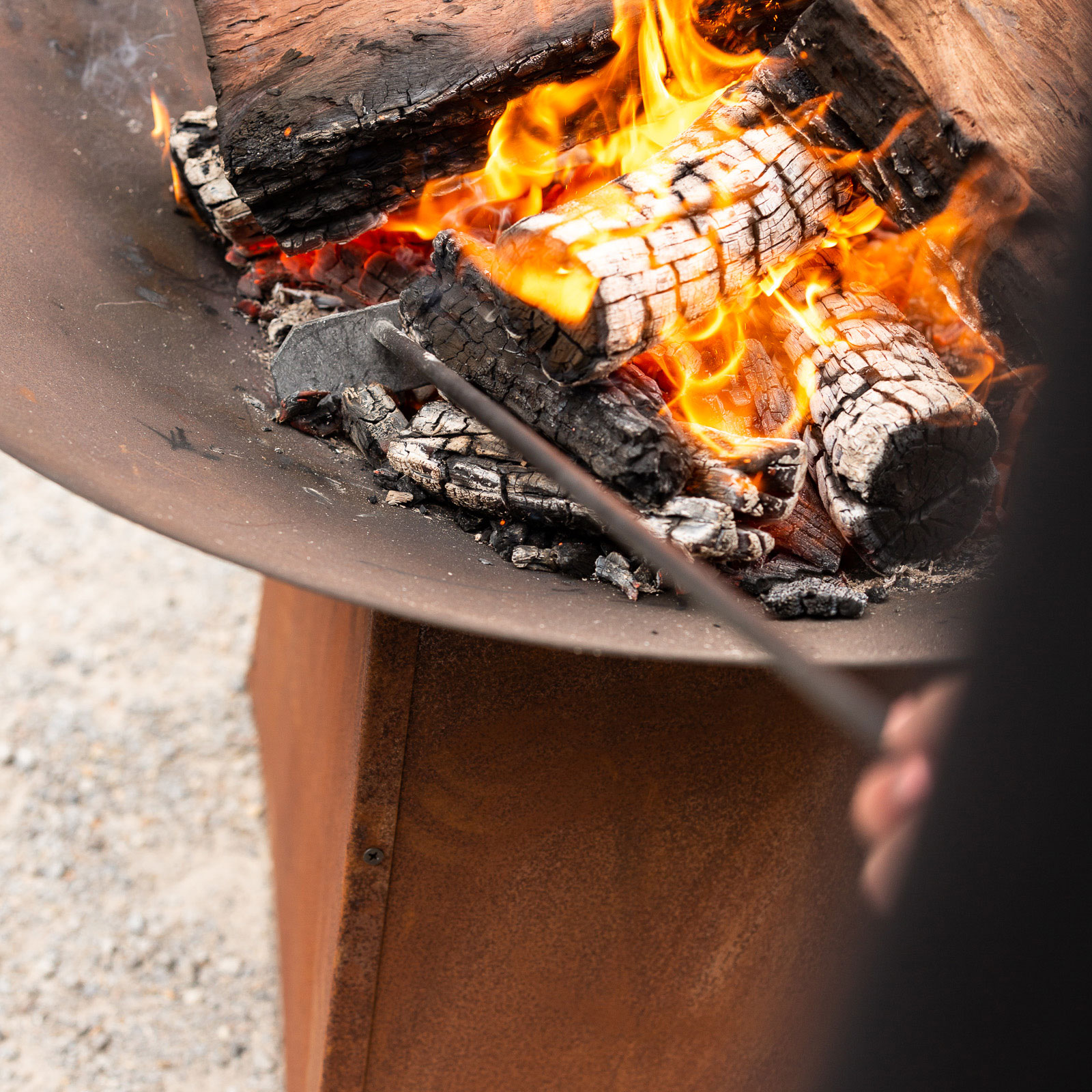 Top 10 Fire Pit Tips And Tricks Glow, How To Get Rid Of Ashes From A Fire Pit